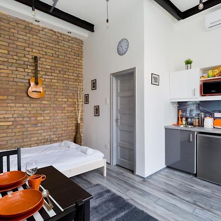 K10 A Kazinczy Apartment Budapest Kültér fotó