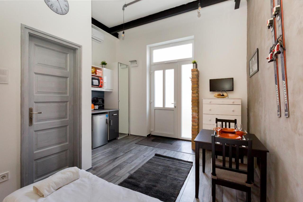 K10 A Kazinczy Apartment Budapest Kültér fotó